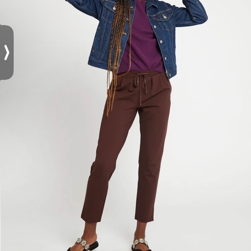 BetaBrand Chicory Brown‎ Pleated Cropped Soho Slim Pants Size Small Long